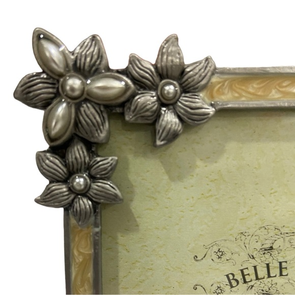 Belle Maison Art Nouveau Enamel Frame w/ Flowers & Pearl Inlays 4x6” Beautiful! - Picture 4 of 15
